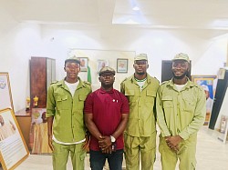 Hon. Lateef Ashimi with Members of NYSC
